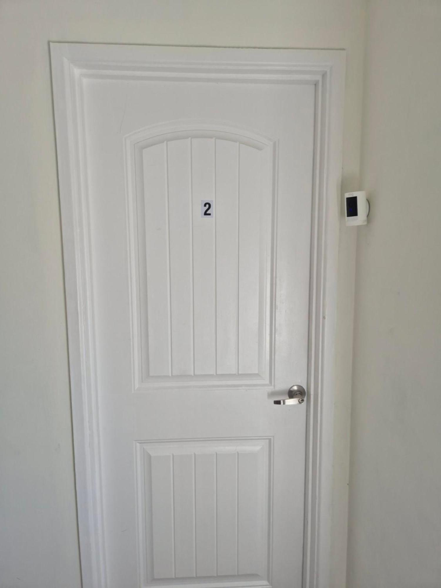 Accomadation 렉섬 외부 사진